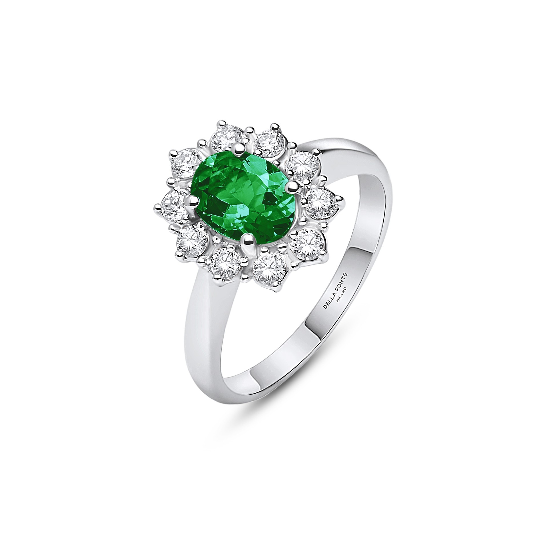 Anello contorno con smeraldo 6x8 e diamanti